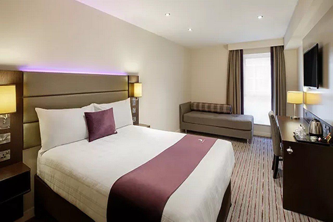 Premier Inn Maidenhead Town Centre Exterior foto